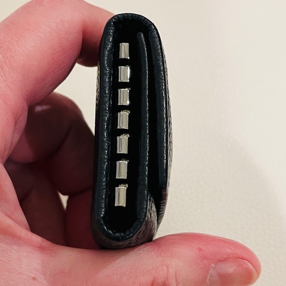 Authentic Vintage Prada Black Leather Wallet and Key Holder - Picture 6 of 9